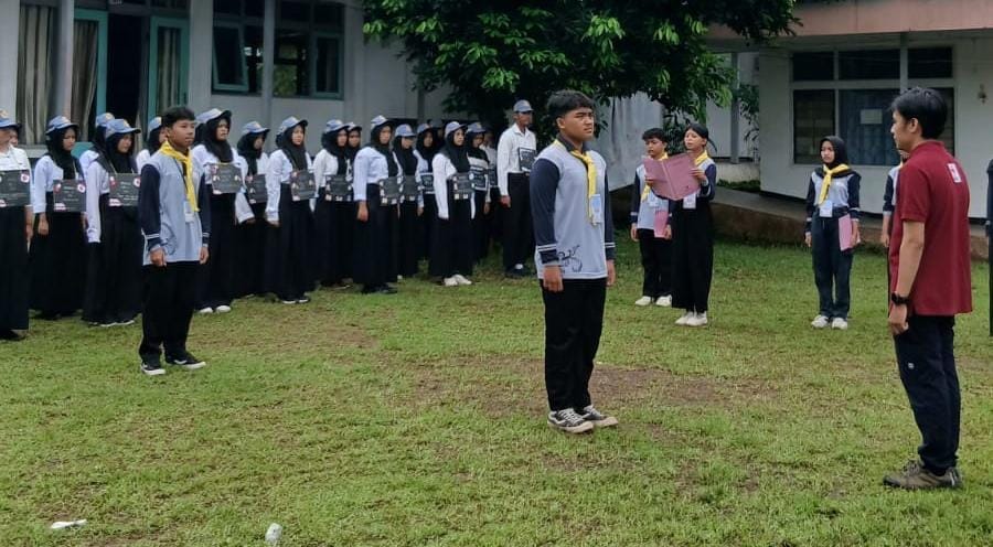 PMR Wira SMAN 03 Jember Sukses Gelar Diklat Junior