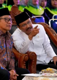 Bansos Merambah Nusantara: Lazismu, Khofifah, dan Gus Ipul Dorong Kesejahteraan Masyarakat