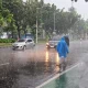 Cuaca Jakarta Hari Ini: Cerah Pagi, Hujan Ringan Sore, dan Peringatan Badai dari BMKG