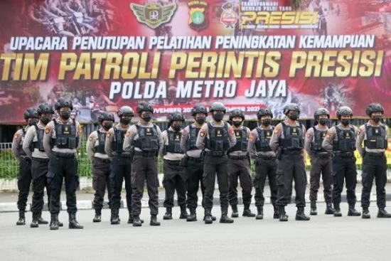 Patroli malam Polda Metro Jaya Gempur Titik Rawan Begal, TNI Bergabung Berikan Rasa Aman