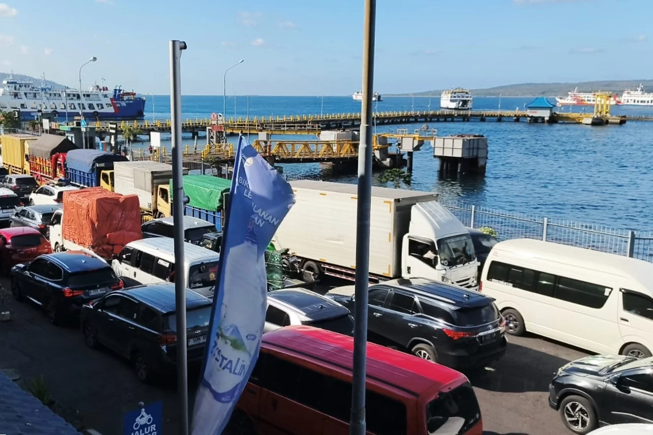 ASDP Tambah Kapal untuk Urai Antrean di Ketapang: Langkah Strategis Hadapi Lonjakan Arus Logistik dan Wisatawan