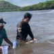 DLH Ambil Sampel Air Laut Diduga Tercemar Limbah di Situbondo, Investigasi Polres Terus Berlanjut