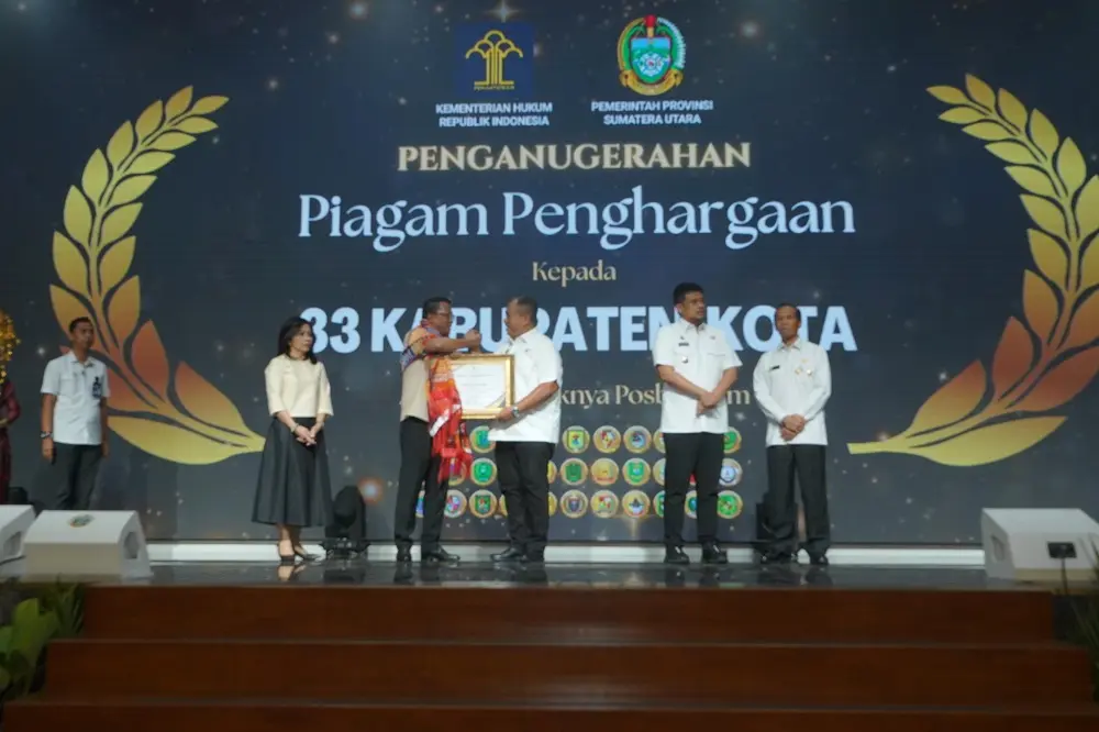 Komitmen Layani Kelompok Rentan, Pemkab Asahan Terima Penghargaan Bantuan Hukum dari Menkum RI
