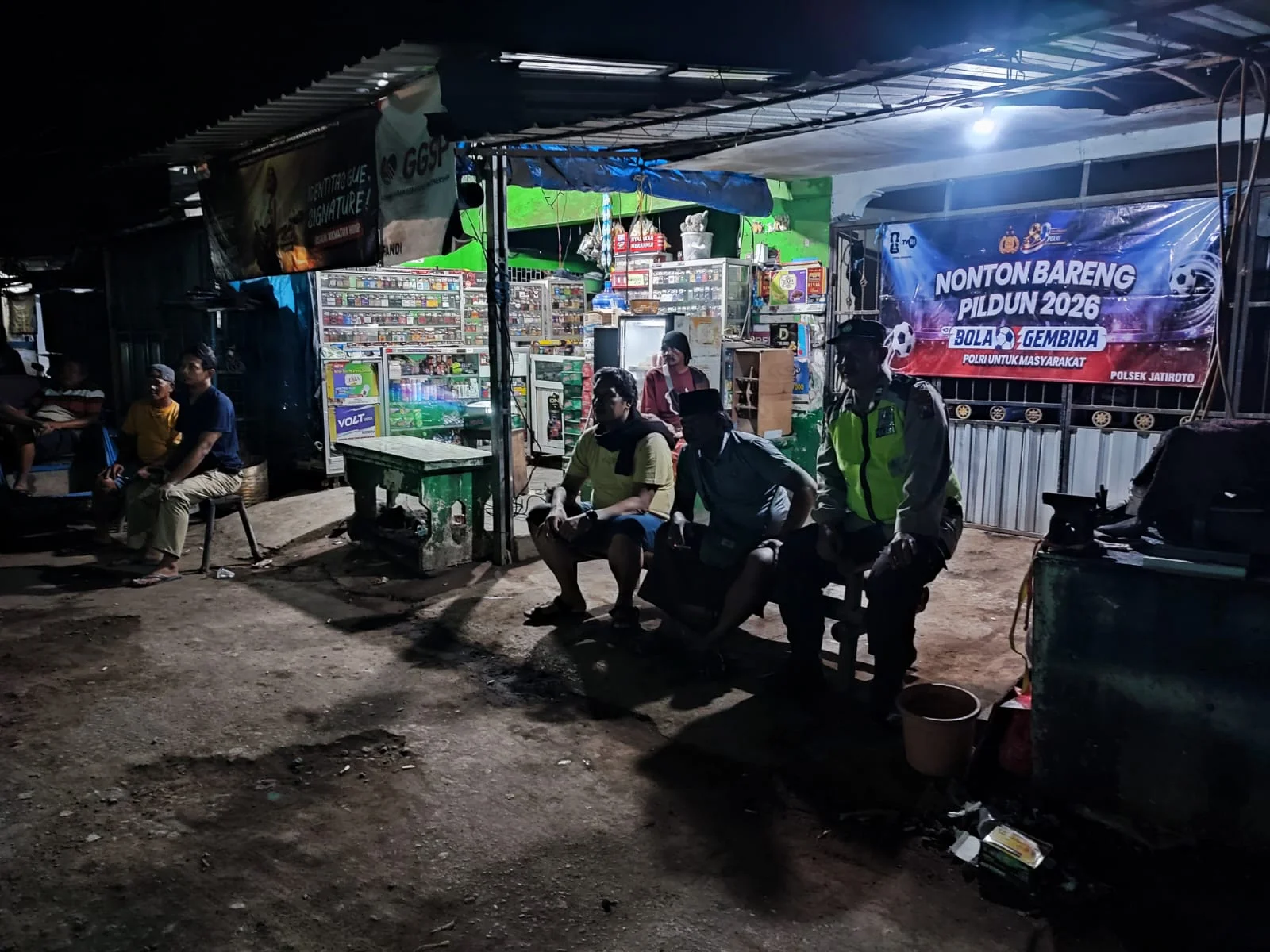 Nobar Piala Dunia di Jatiroto: Sepak Bola Menyatukan, Polri Hadir Lebih Dekat