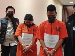 Pengedar Narkoba Modus Paket JNT Dibongkar di Sumsel, Polisi Tangkap Wanita Asal Lahat dan Sita 11.433 Ekstasi serta 1,4 Kg Shabu