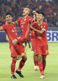 Persija Berpisah dengan Riko Simanjuntak, Nico Alfriyanto, dan Hansamu Yama: Tiga Pilar Hengkang