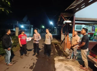Polsek Randuagung Suport Siskamling Jaga Kamtibmas