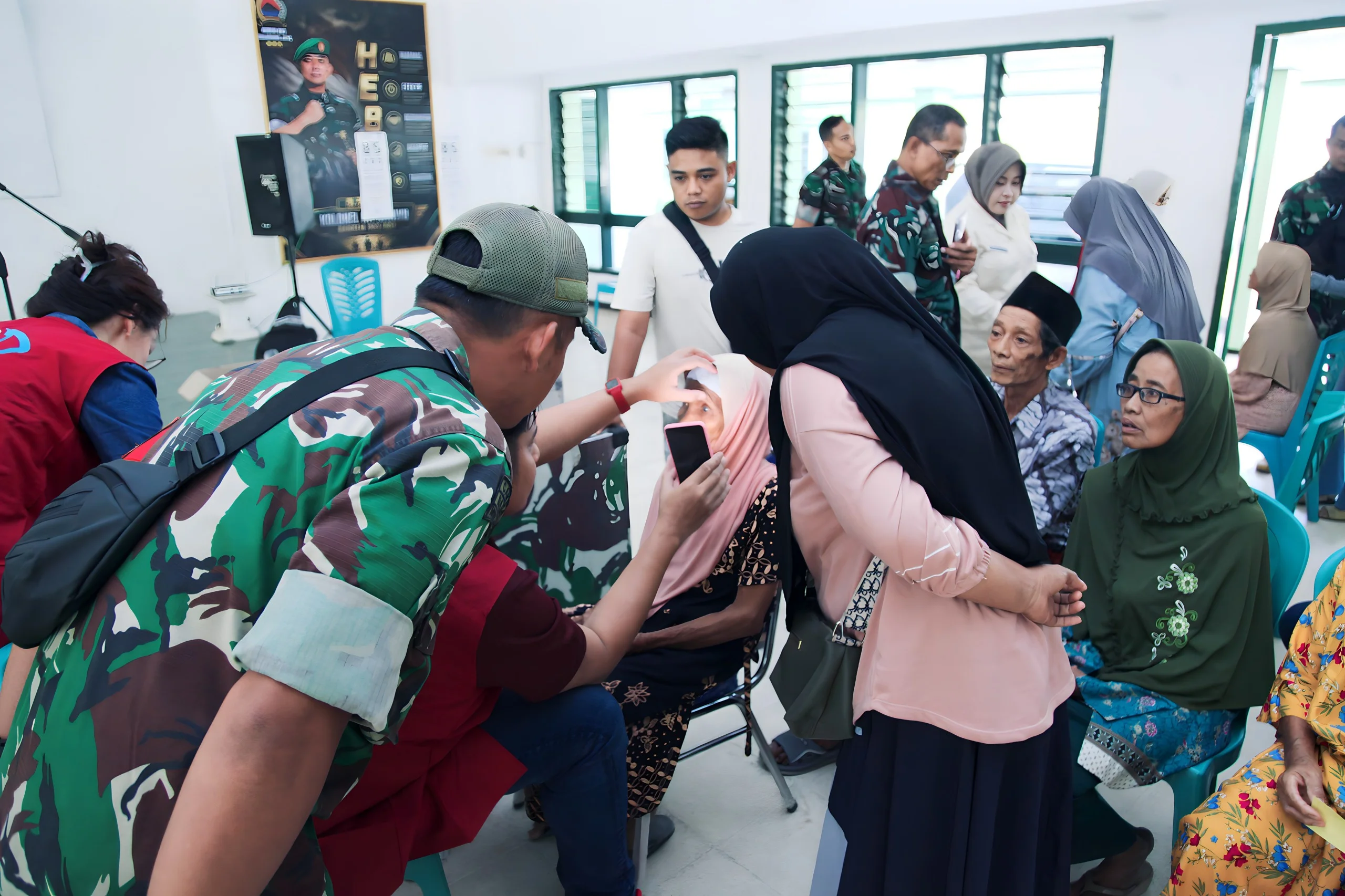 Puluhan Warga Lumajang Ikuti Skrining Katarak dan Edukasi Kesehatan Mata untuk Deteksi Dini Gangguan Penglihatan