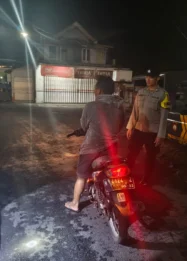Siskamling di Candipuro Lumajang: Benteng Warga Cegah Kejadian Kriminal