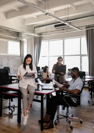 Strategi Membangun Personal Branding untuk Karir Profesional di Era Digital