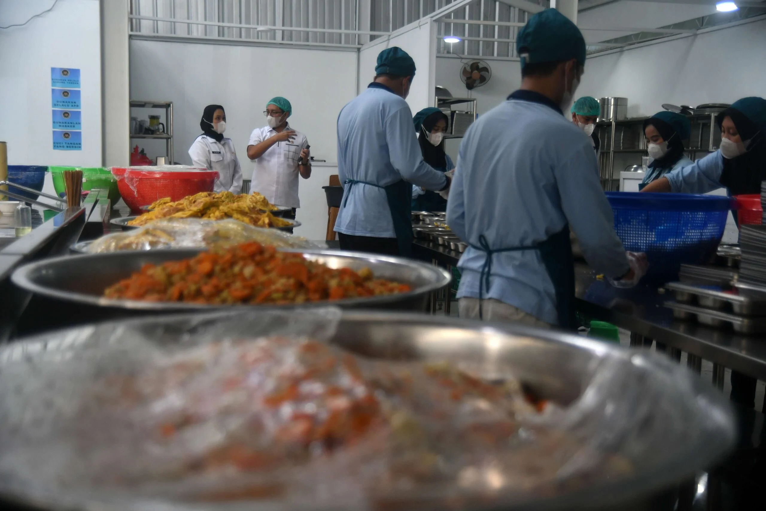 Tak Lagi Diberikan Rata Rp 6 Juta per Hari, BGN Bakal Ubah Skema Insentif, Buka Opsi Merger Dapur MBG