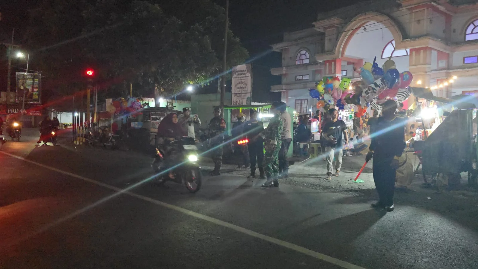 Warga Kunir Lumajang Peringati Tahun Baru Islam 1448 H dengan Pentas Seni yang Mempererat Silaturahmi