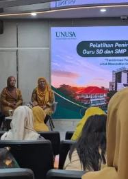 310 Guru Surabaya Tingkatkan Kompetensi dengan Pelatihan AI: Transformasi Pembelajaran di Era Digital