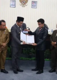 APBD 2025 Disetujui, Bupati Nias Barat Apresiasi Sinergi DPRD