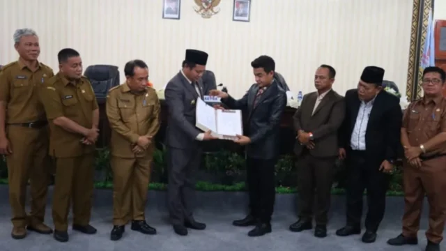 APBD 2025 Disetujui, Bupati Nias Barat Apresiasi Sinergi DPRD