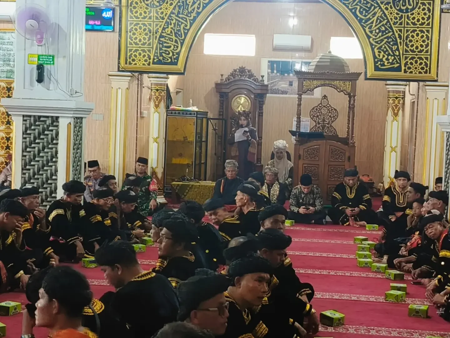 Babinsa Hadiri Prosesi Adat Baralek Batagak Pangulu di Nagari Batubalang: Pelestarian Budaya Minang dan Sinergi Antarlembaga