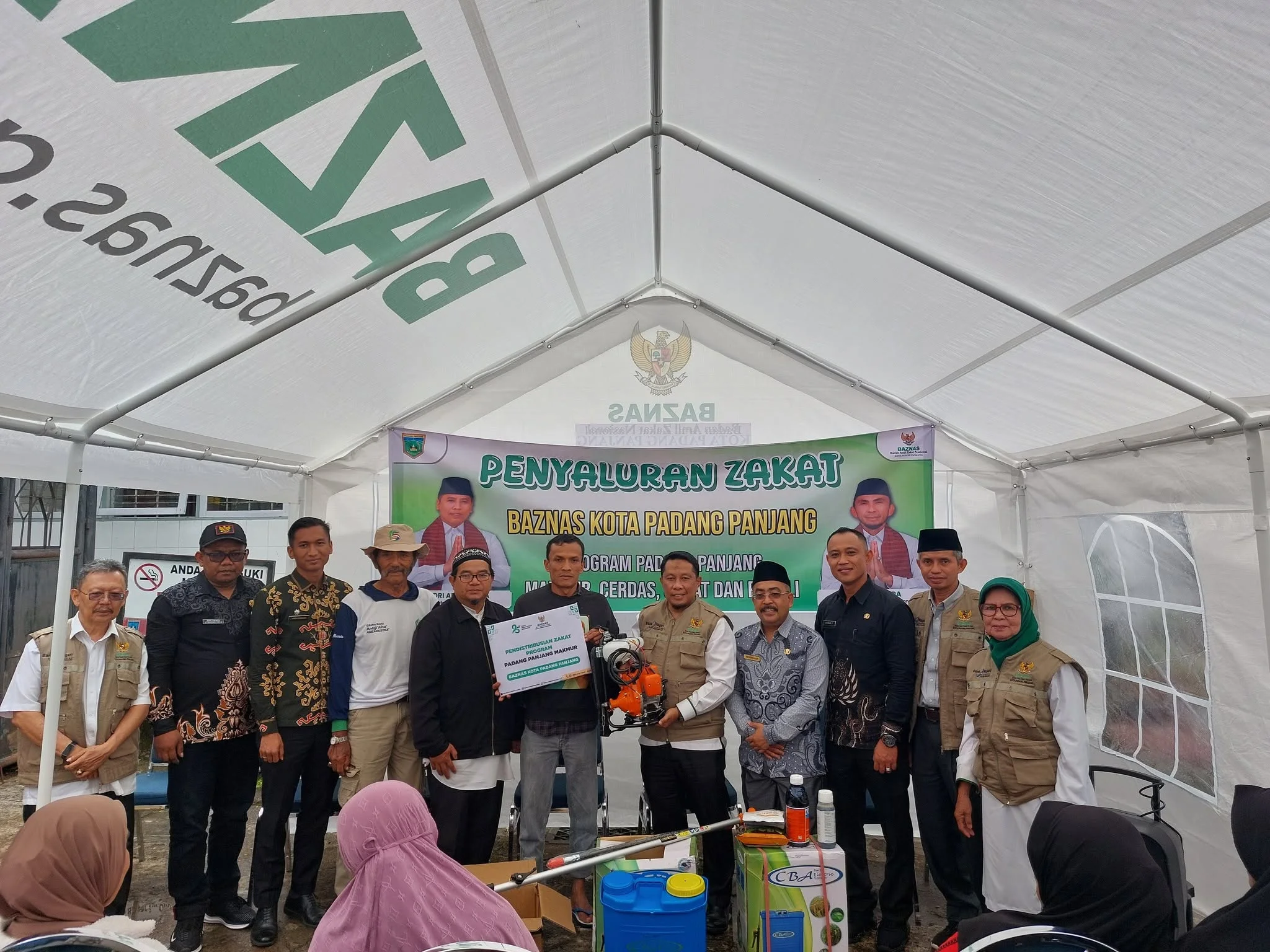 BAZNAS Padang Panjang Salurkan Rp21 Juta Bantuan Pertanian ke Mustahik