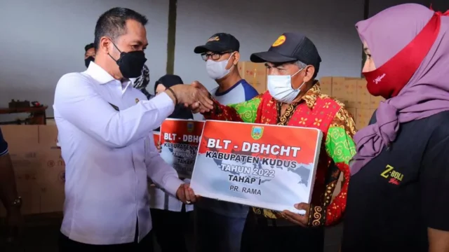 BLT Buruh Rokok Cair Rp600.000, Polri Sita Emas 74 Kg Terkait Korupsi Bansos