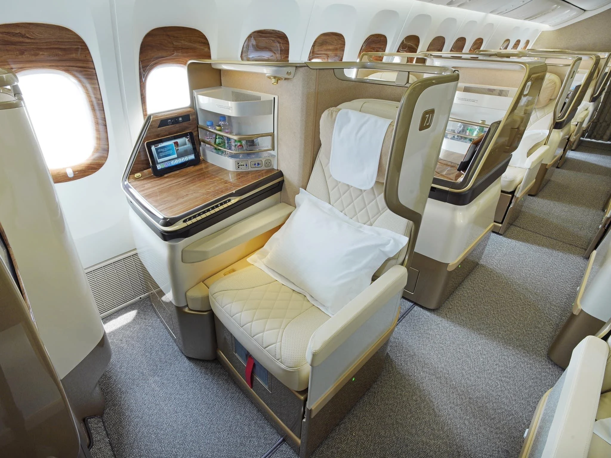 Boeing 777: Dari Retrofit Kabin hingga Pesawat Kargo Masa Depan