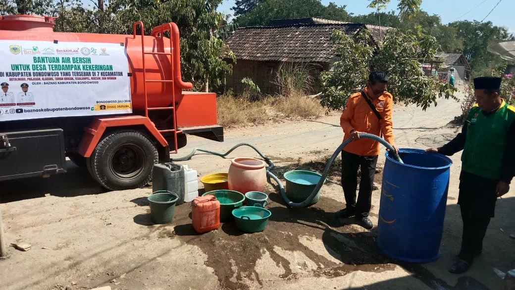 BPBD Bondowoso Salurkan Ratusan Ribu Liter Air Bersih: Upaya Multi-Pihak Tangani Krisis Kekeringan Musim Kemarau