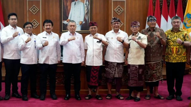 Bupati Satria Hadiri Rakor Percepatan Pembangunan Infrastruktur Transportasi: Fokus pada Pelabuhan Kusamba dan Dampaknya bagi Nusa Penida