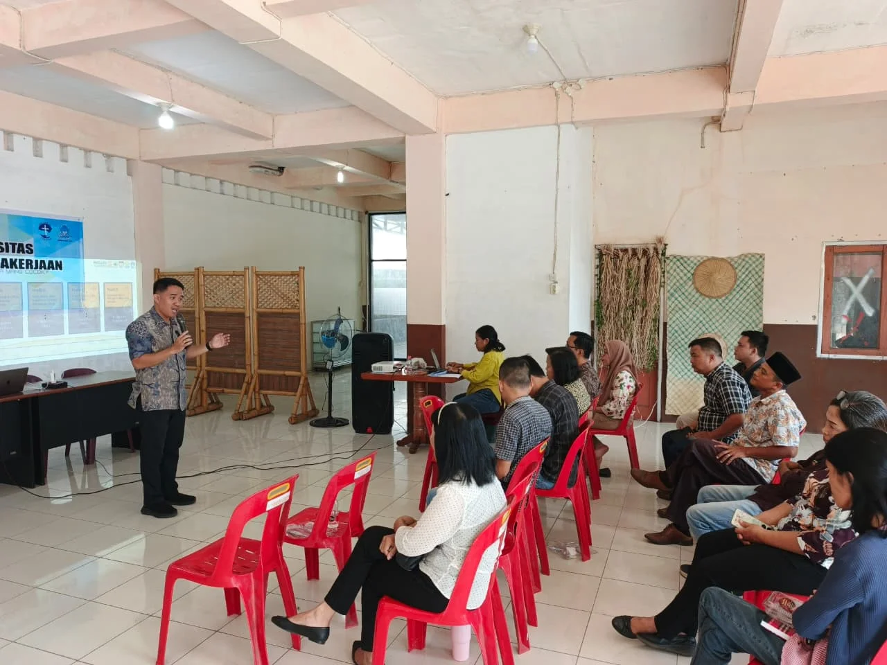 Dosen Universitas Nias Tingkatkan Kapasitas ULD Ketenagakerjaan di Gunungsitoli untuk Inklusi Penyandang Disabilitas