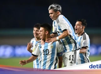 Drama Kobel: Argentina Taklukkan Swiss 3-1 Lewat Gol Spektakuler Alvarez