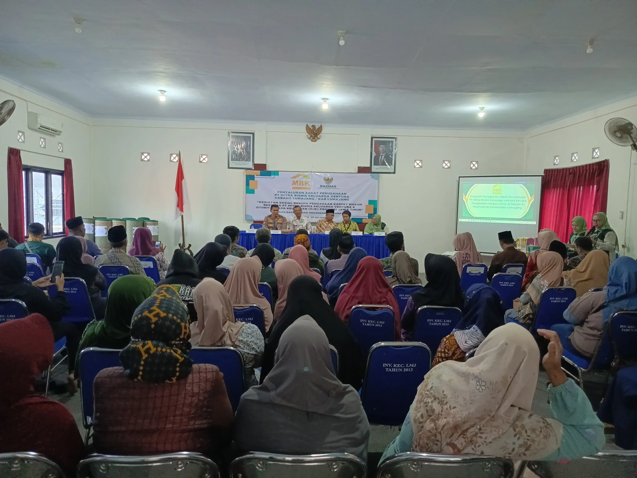 Edukasi Keuangan di Lumajang Tingkatkan Waspada Penipuan, Kolaborasi Polisi, OJK, dan BAZNAS