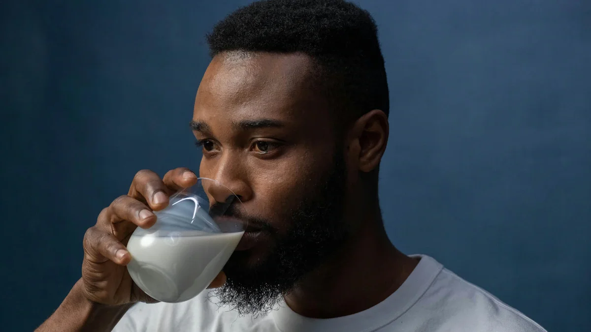 Evolusi Biologis Susu: Dari Intoleransi ke Toleransi Laktosa di Era Modern