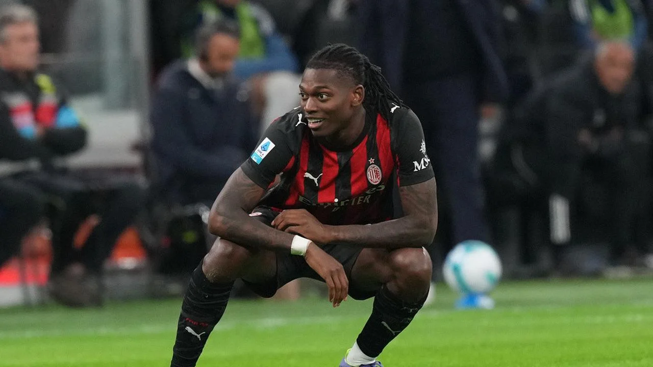 Fenerbahçe dan Galatasaray Berebut Bintang AC Milan, Rafael Leao Siap Tinggalkan Serie A