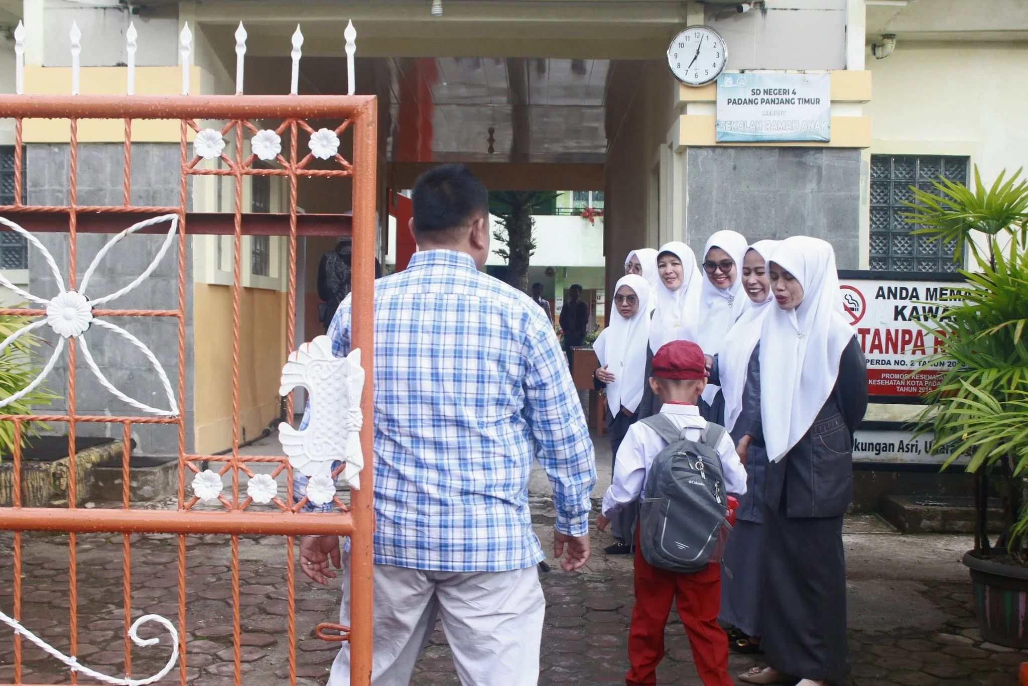 GAMAS Warnai Hari Pertama Sekolah di Padang Panjang: Gerakan Ayah Sebagai Investasi Generasi Unggul