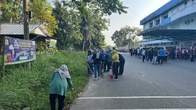Gerakan Indonesia Asri di Pangkalpinang: Pasar Murah, Penanaman Pohon, dan Gotong Royong untuk Kota Bersih