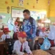 Hari Pertama Masuk Sekolah 2026: Ayah Antusias Antar Anak, MPLS Tanpa Perpeloncoan