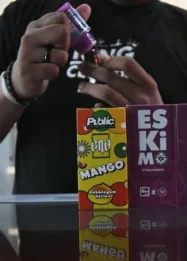 Hawaii Larang Penjualan Rokok Elektrik Sekali Pakai Demi Lingkungan dan Kesehatan Anak