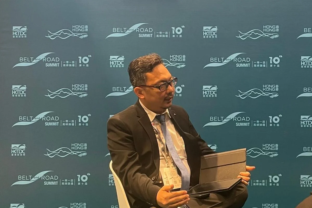 Hong Kong: Pasar Saham, Dana Pensiun, dan Ekosistem Emas Bersinar di Tengah Gejolak