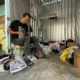 Jelang Tahun Ajaran Baru, Jasa Sol Sepatu di Lamongan Banjir Pesanan