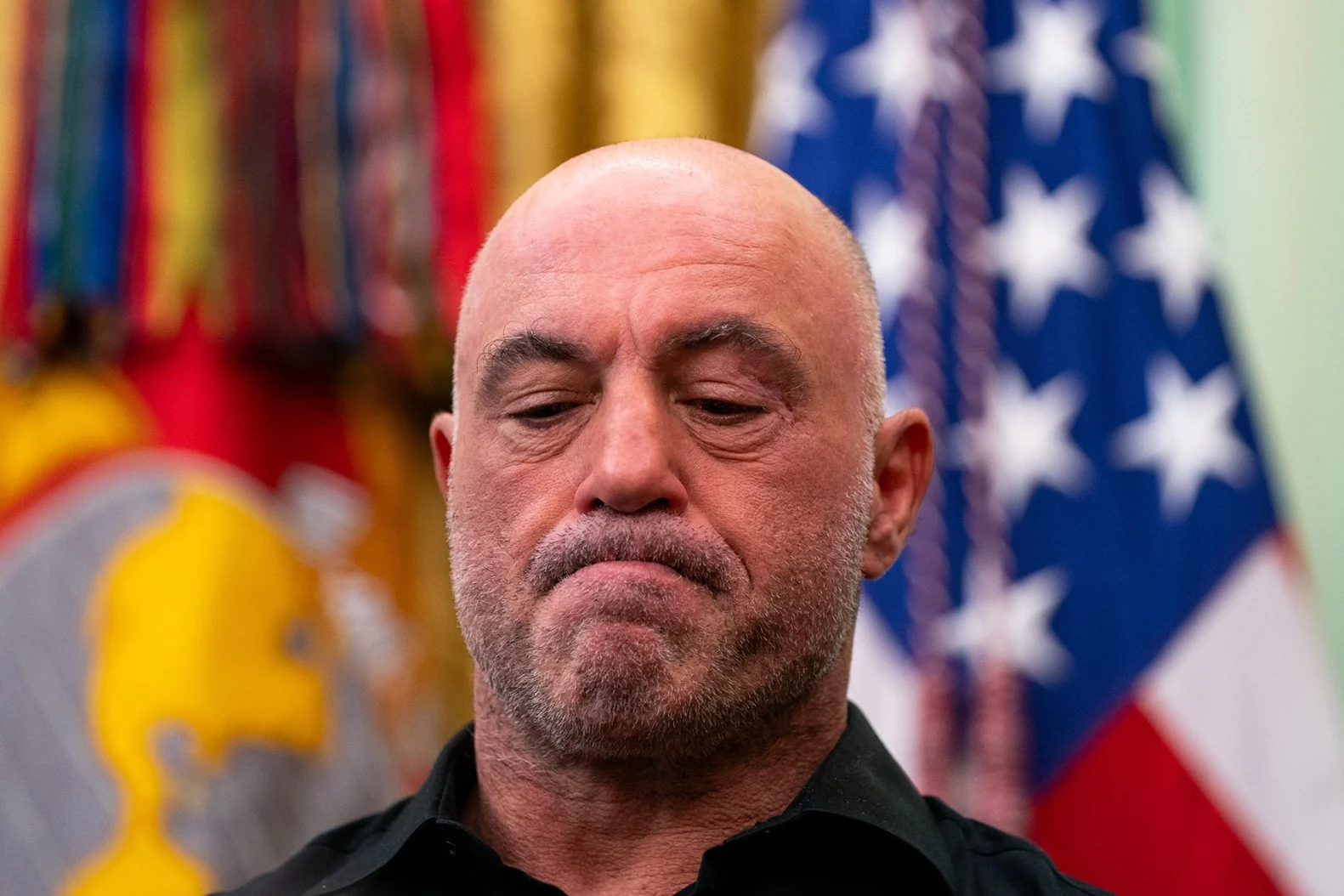 Joe Rogan Peringatkan Perang Iran Bisa Kembalikan Kekuasaan ke Demokrat pada 2028