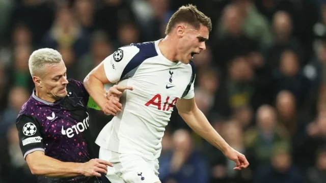 Kabar Terbaru Transfer: Tottenham Siapkan Tawaran Besar untuk Eli Junior Kroupi