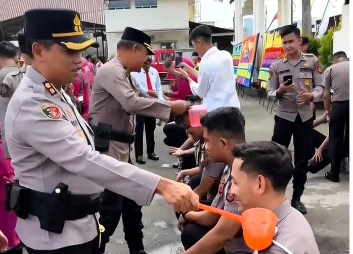 Kapolres Padangsidimpuan Tekankan Peningkatan Integritas Saat Upacara Promosi Personel