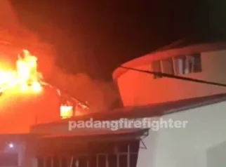 Kebakaran Kompleks Pemko Padang di Sawahan: Kerugian Rp1,8 Miliar, Kronologi, Dampak, dan Upaya Pemulihan