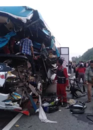 Kecelakaan Bus Pelangi di Tol Pekanbaru-Dumai, Dua Orang Meninggal Dunia