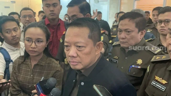 Kejagung di Bawah Sorotan: Febrie Adriansyah Mundur, Rudi Margono Jadi Plt Jampidsus