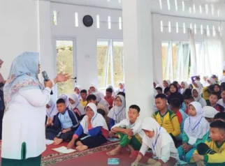 Kemenag Padang Panjang Sampaikan Materi Pergaulan Sehat dalam MPLS SMPN 5, Upaya Membangun Karakter Remaja