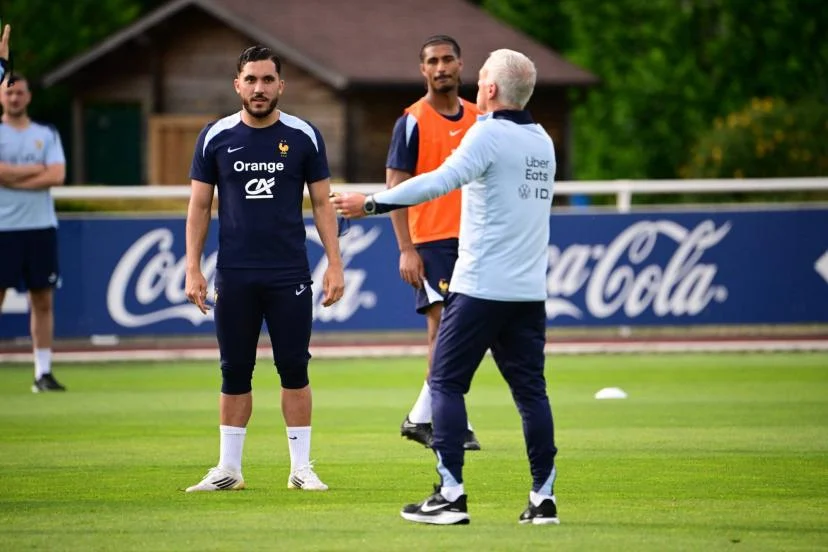 Ketegangan Memuncak: Rayan Cherki Berselisih dengan Deschamps di Laga Perpisahan yang Pahit