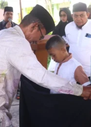Khitanan Massal Meriah di Selatpanjang: Dampak Sosial, Kolaborasi Lintas Sektor, dan Harapan Bupati