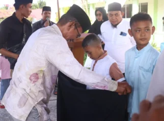 Khitanan Massal Meriah di Selatpanjang: Dampak Sosial, Kolaborasi Lintas Sektor, dan Harapan Bupati