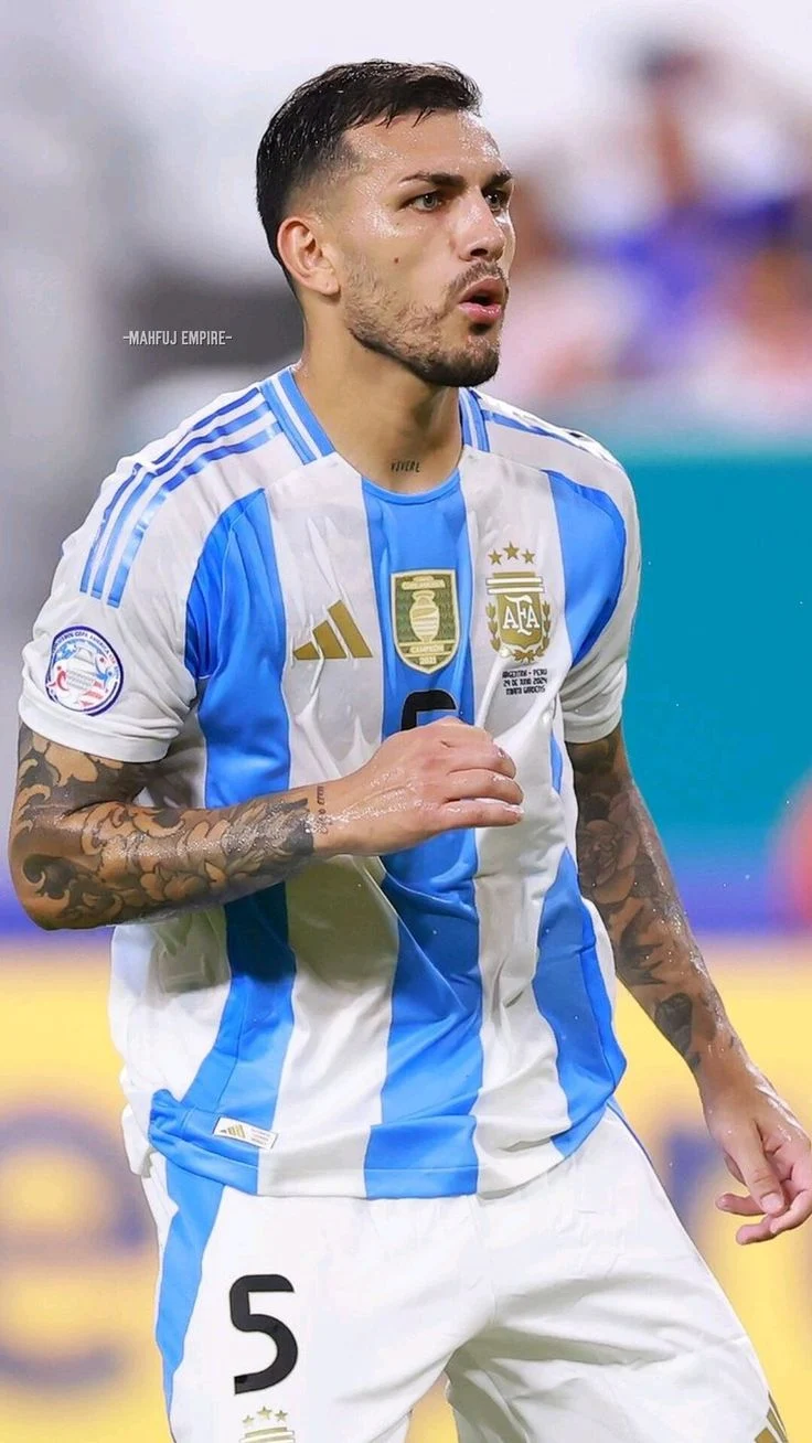 Kontroversi Paredes: Bintang Argentina Bela Tim, Tapi Tolak Minta Maaf