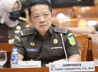 Kontroversi Penjagaan TNI di Rumah Jampidsus Febrie Adriansyah: Isu Korupsi Batubara dan Intervensi Militer
