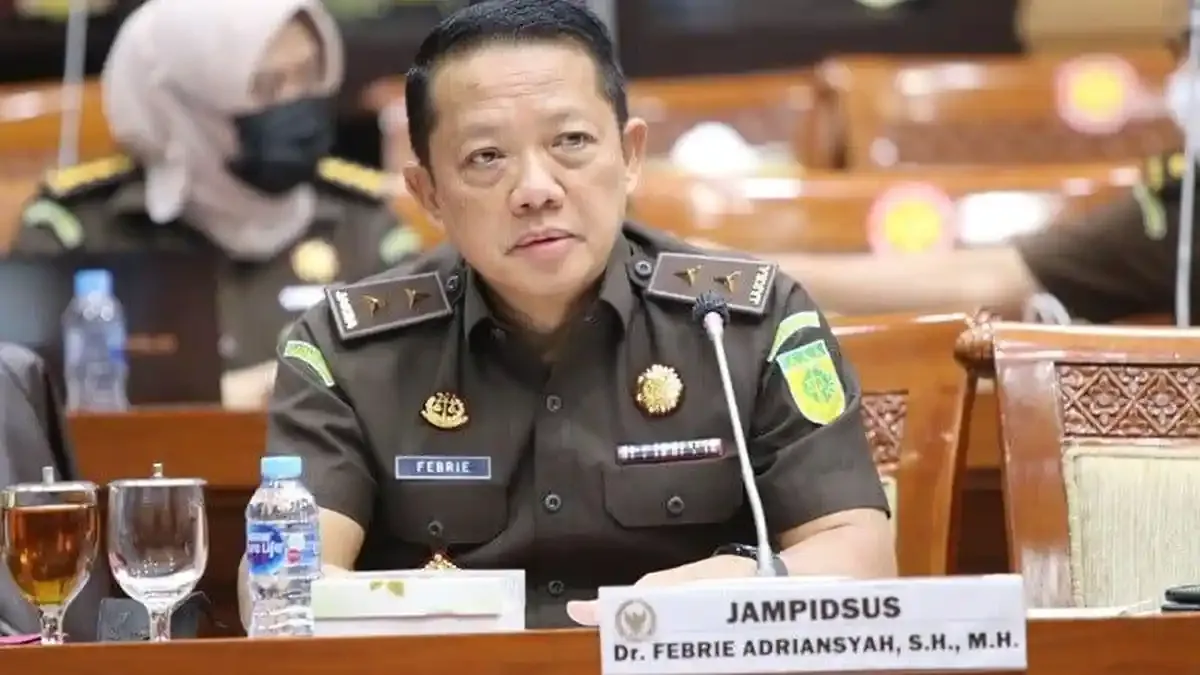 Kontroversi Penjagaan TNI di Rumah Jampidsus Febrie Adriansyah: Isu Korupsi Batubara dan Intervensi Militer