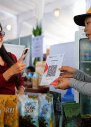 Layanan WiFi Gratis Dorong Digitalisasi Segoro Topeng Kaliwungu di Lumajang